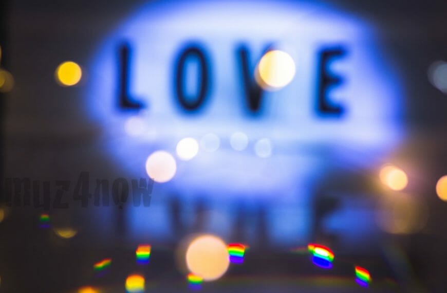 Detour - The word "love" is very out of focus in this image
