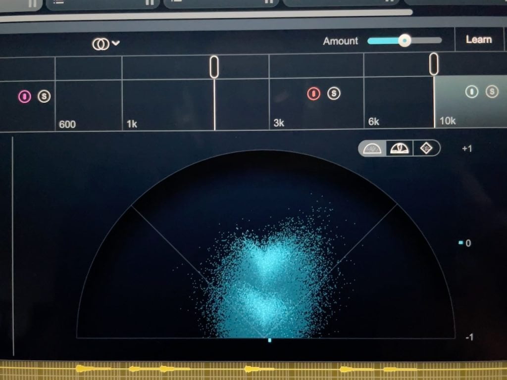 For the blog post, "I've got some explaining to do" - a stereo imager plugin displays a scatter plot that has formed into two hearts.